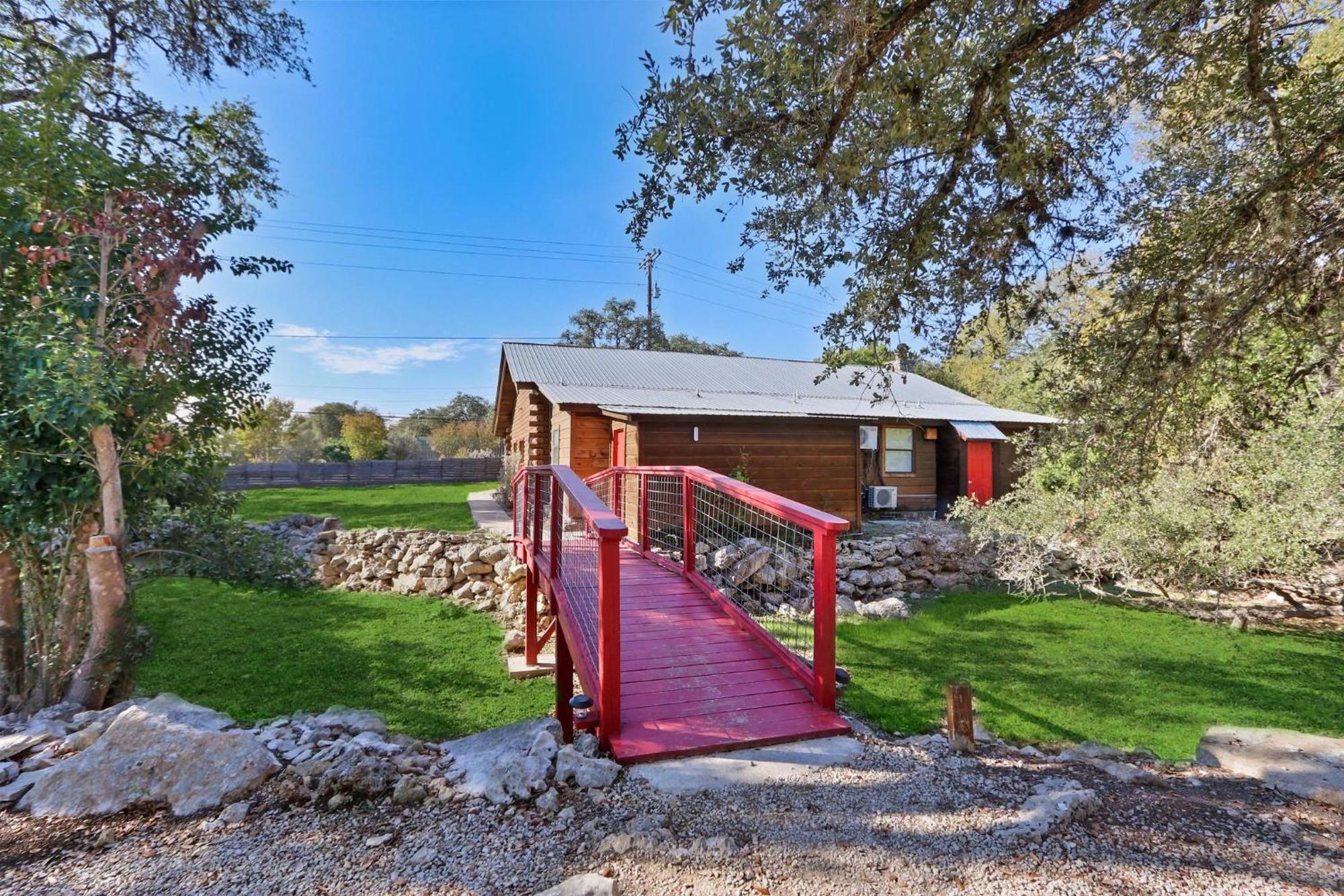 Wimberley Log Cabins Resort And Suites- Unit 4 Ngoại thất bức ảnh